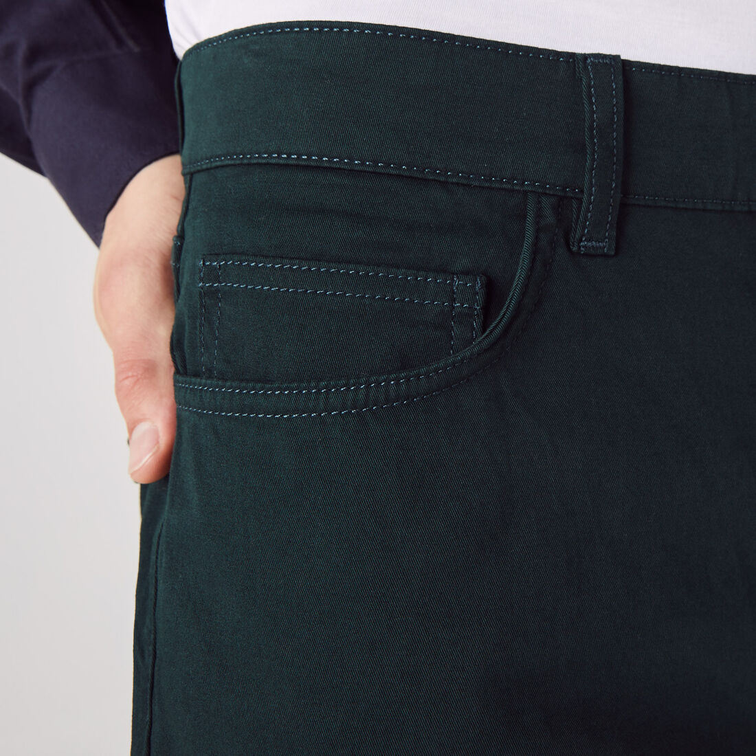 بنطال من القطن المرن بقصة ضيقة 5 جيوب للرجال بنطال من القطن المرن بقصة ضيقة 5 جيوب للرجال