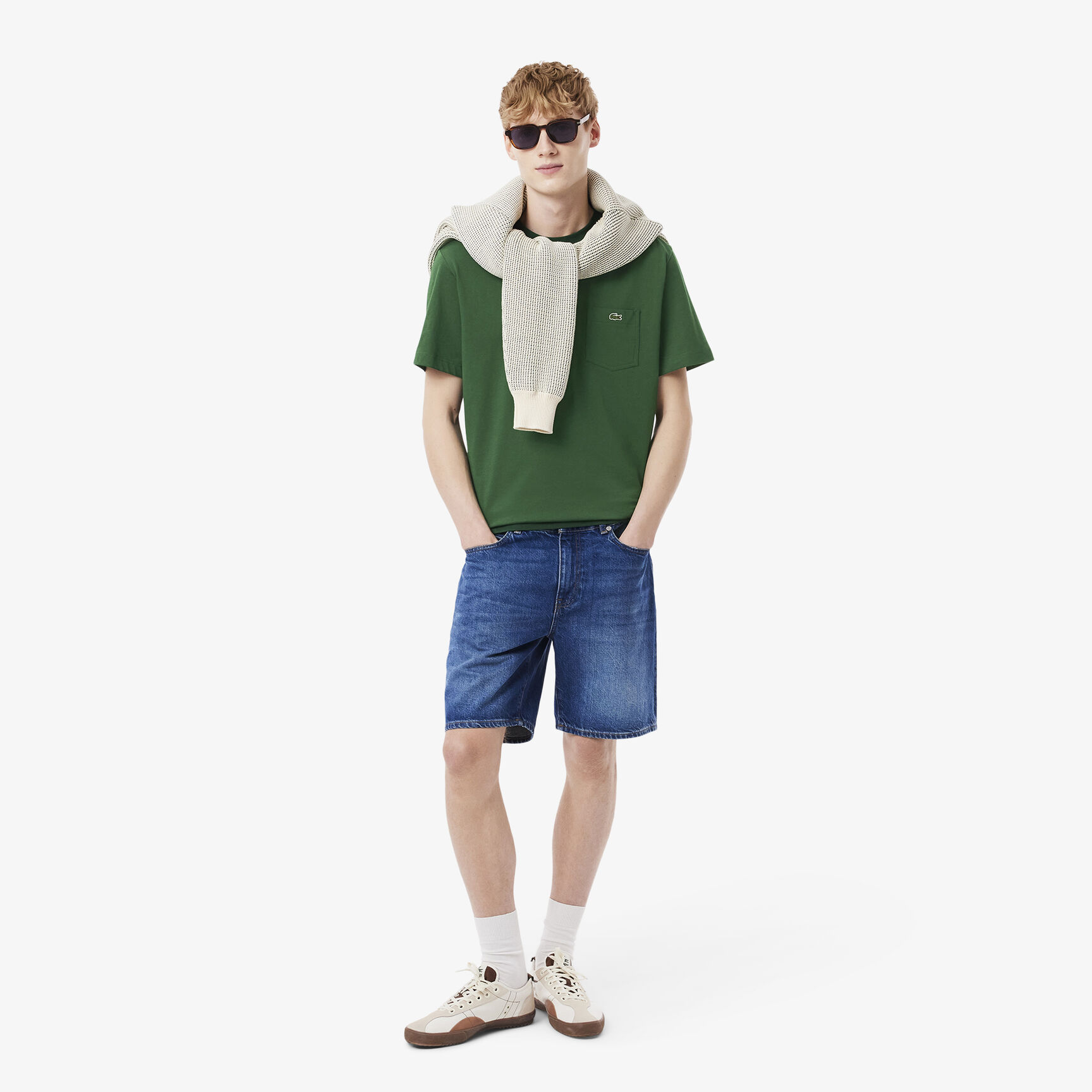 تي شيرت قطني مع جيب على الصدر تي شيرت قطني مع جيب على الصدر