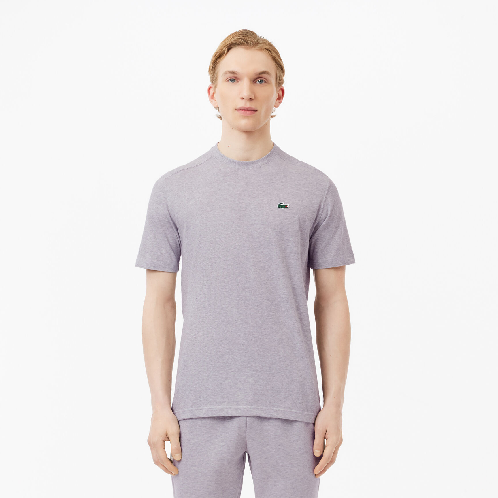 تي شيرت رياضي من القطن فائق الجفاف تي شيرت رياضي من القطن فائق الجفاف