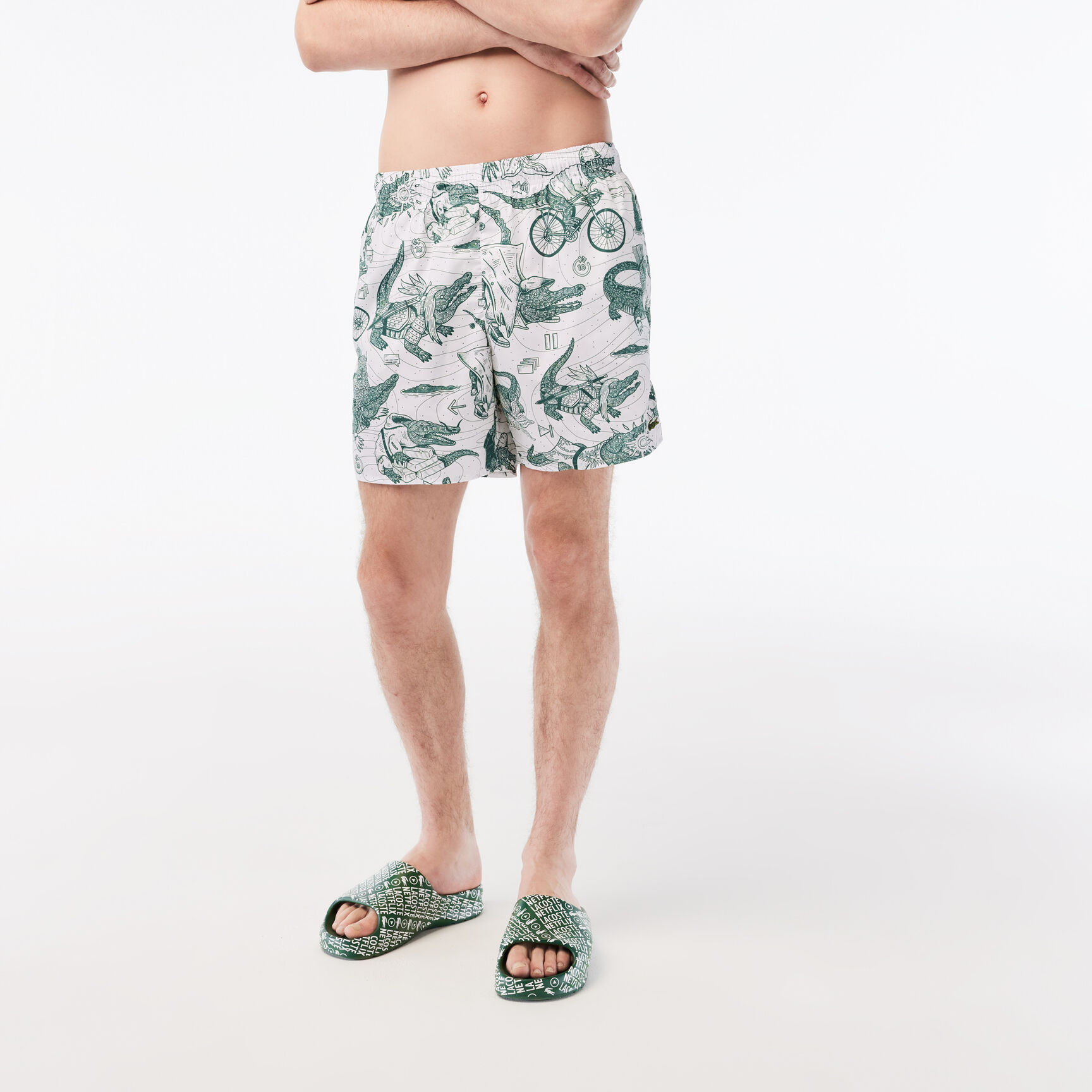 شورت سباحة مطبوع للرجال مجموعة Lacoste x Netflix