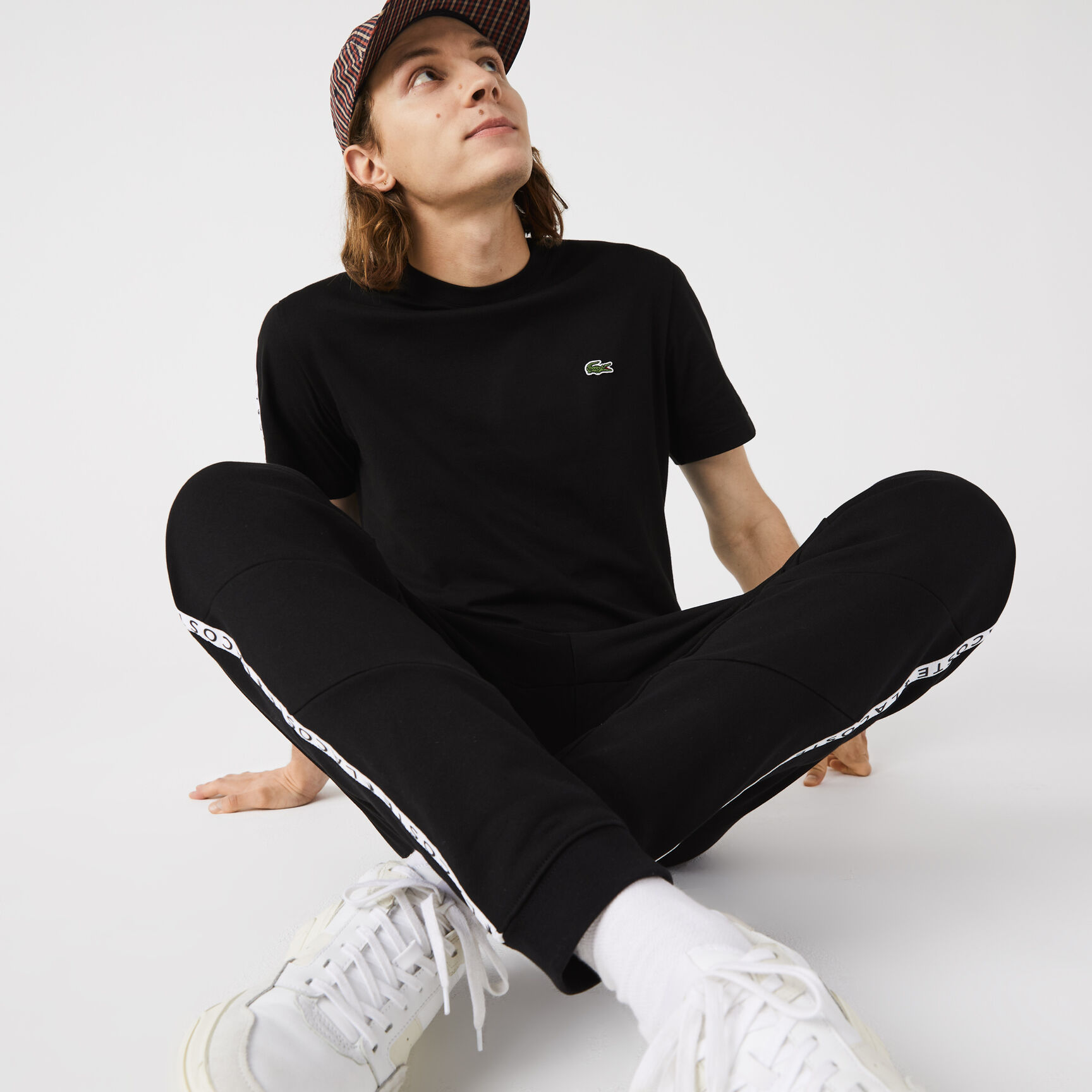 بنطلون رياضي رجالي من الصوف بألوان متباينة مخططة