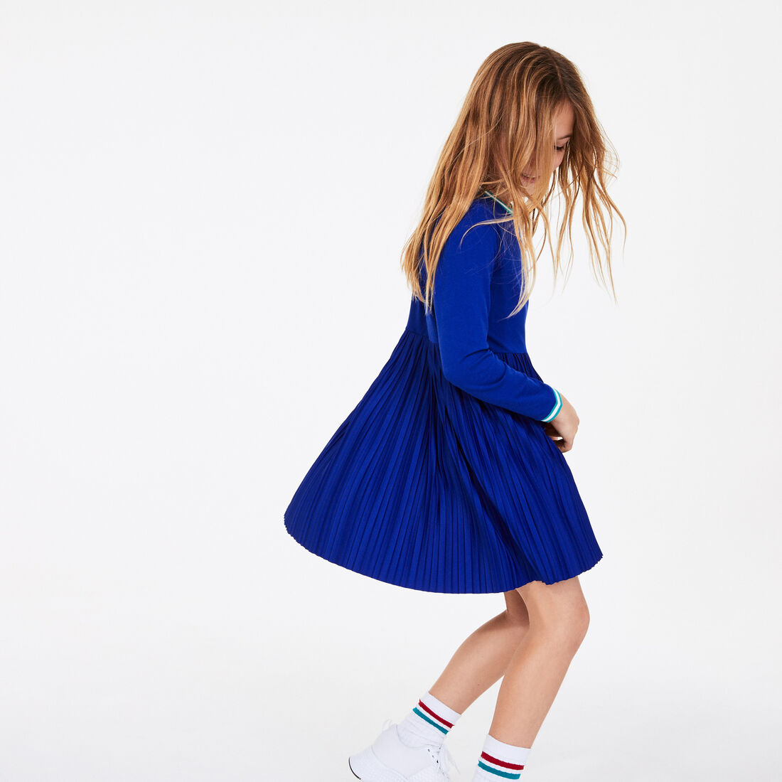 فستان قطن بطيات مع فتحة رقبة مستديرة للبنات فستان قطن بطيات مع فتحة رقبة مستديرة للبنات