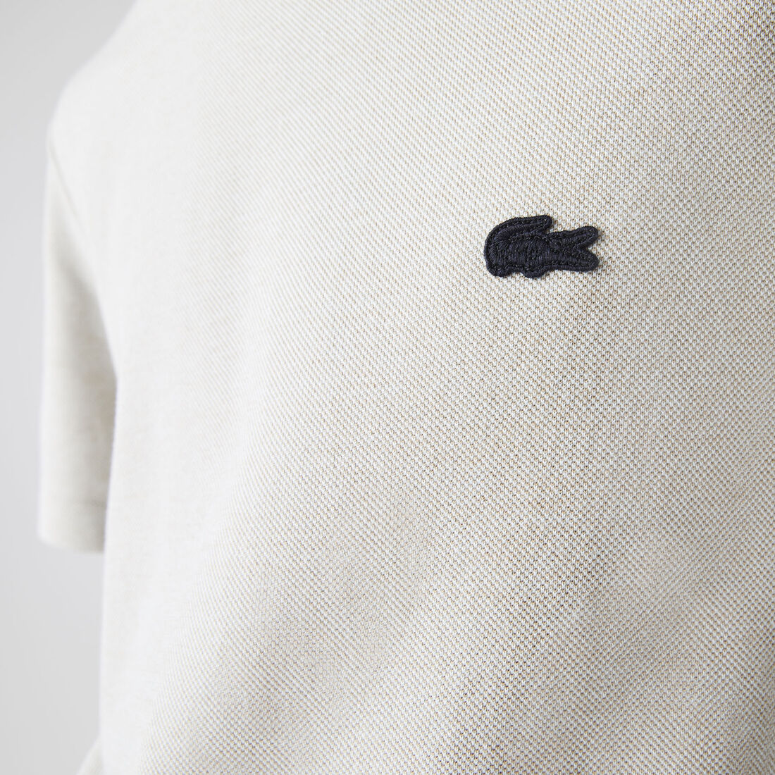 تيشيرت قطن فاخر بفتحة رقبة مستديرة للرجال تيشيرت قطن فاخر بفتحة رقبة مستديرة للرجال