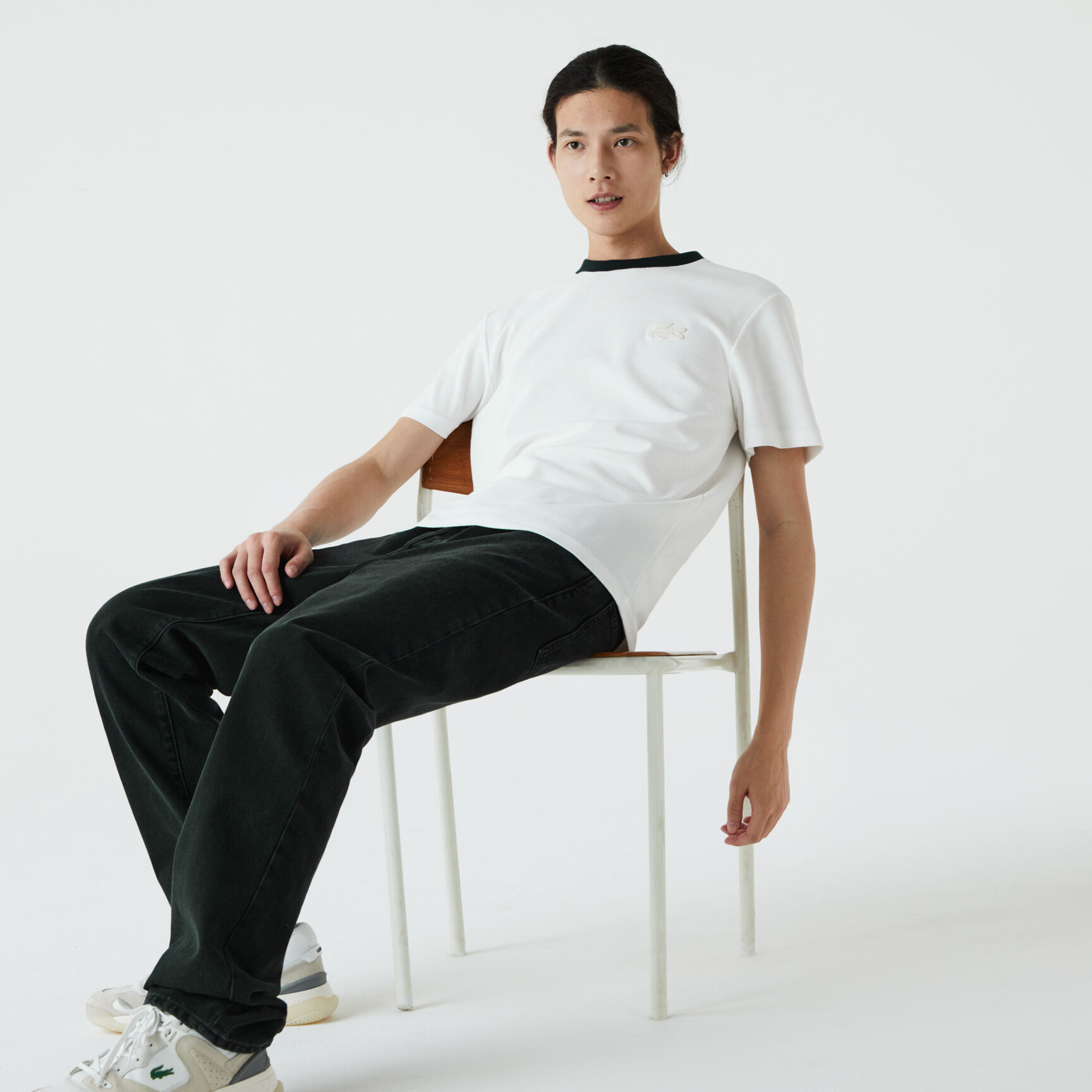 تي شيرت قطني متعرج الملمس للرجال بفتحة رقبة مستديرة وقصة مسترخية