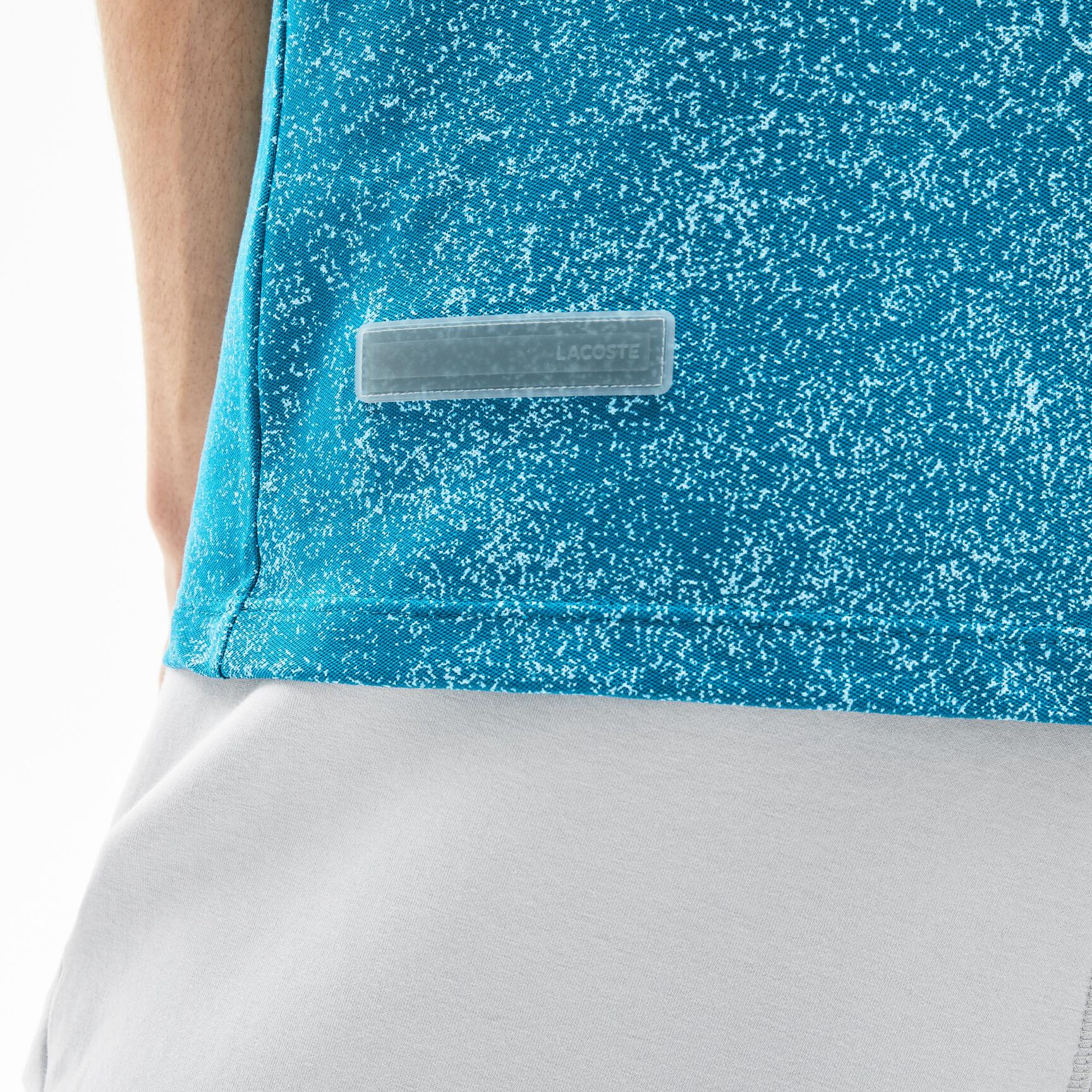 Men's Lacoste Motion Ultra-light Crew Neck T-shirt Men's Lacoste Motion Ultra-light Crew Neck T-shirt