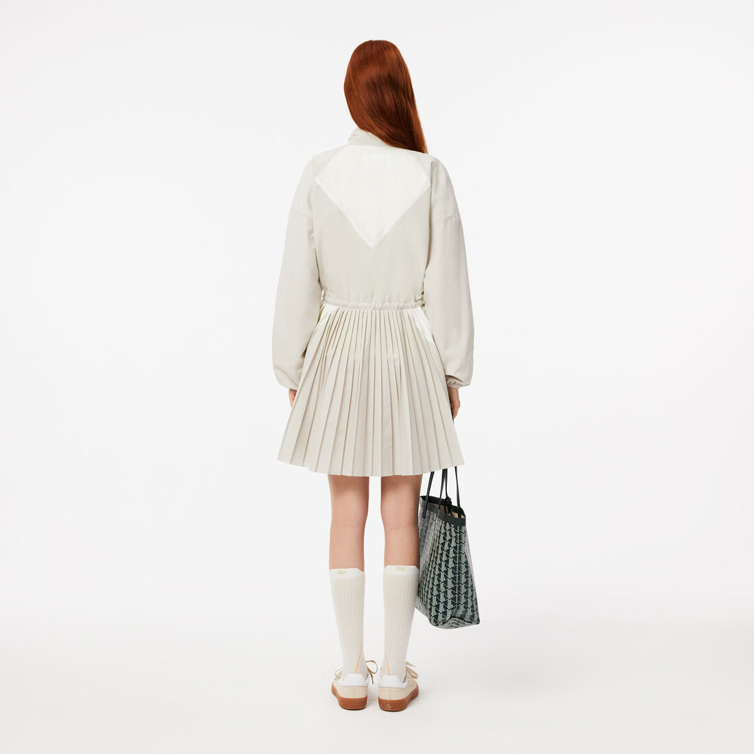 فستان ملون بأكمام طويلة فستان ملون بأكمام طويلة