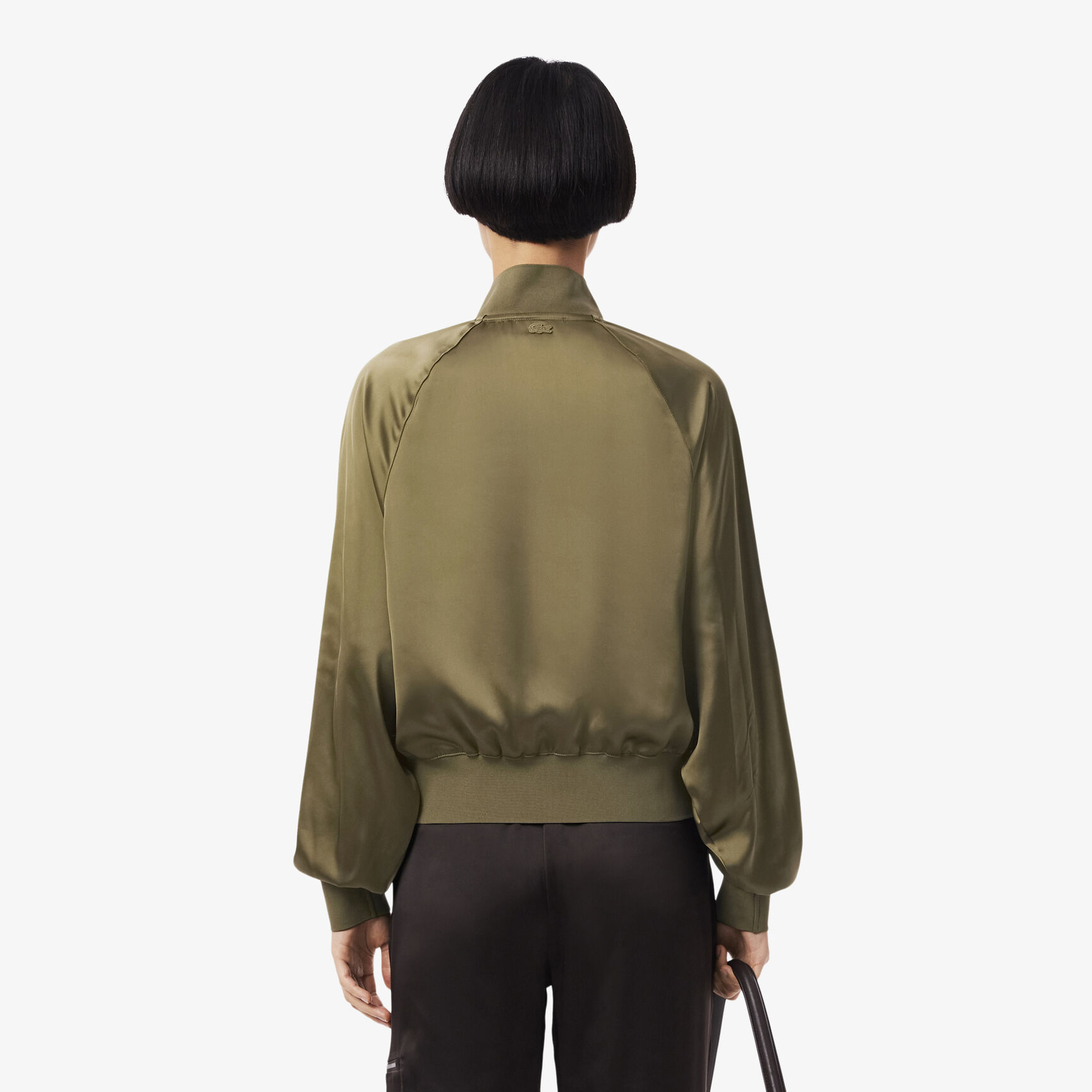 جاكيت بومبر ساتان مطرز كبير الحجم