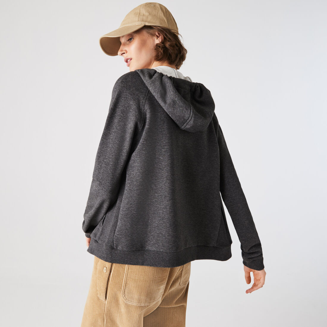 سويت شيرت للتنس من الصوف بسحاب وغطاء رأس مجموعة Lacoste SPORT للنساء سويت شيرت للتنس من الصوف بسحاب وغطاء رأس مجموعة Lacoste SPORT للنساء