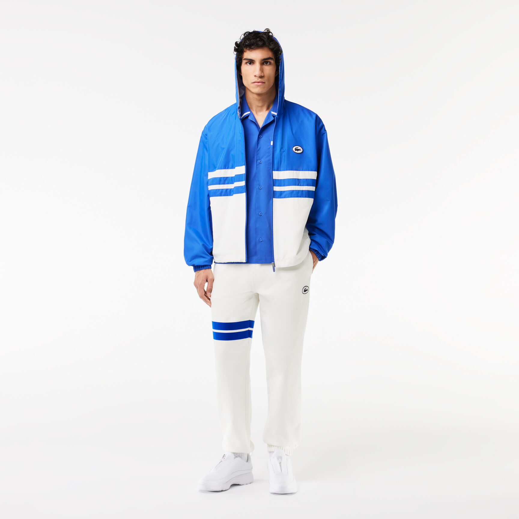 قميص لاكوست قطني طويل بطبعة خلفية