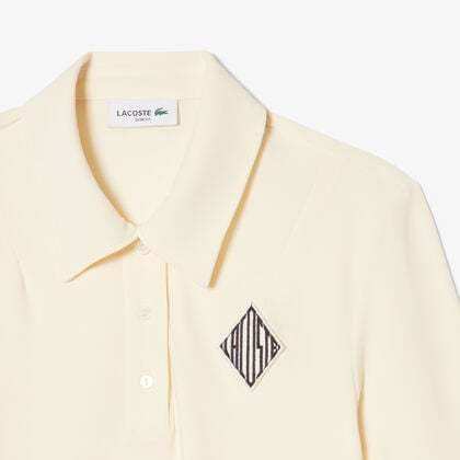 قميص بولو مطرز بقصة ضيقة