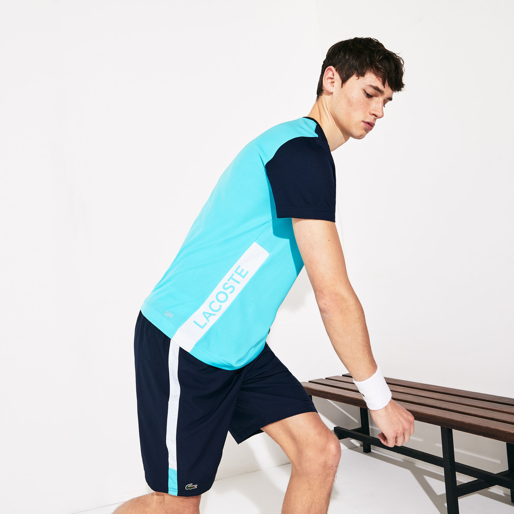قميص تي-شيرت من البيكيه المسامي متعدد الألوان من مجموعة Lacoste SPORT للرجال لاكوست قميص تي شيرت من البيكيه المسامي متعدد الألوان من مجموعة lacoste sport للرجال