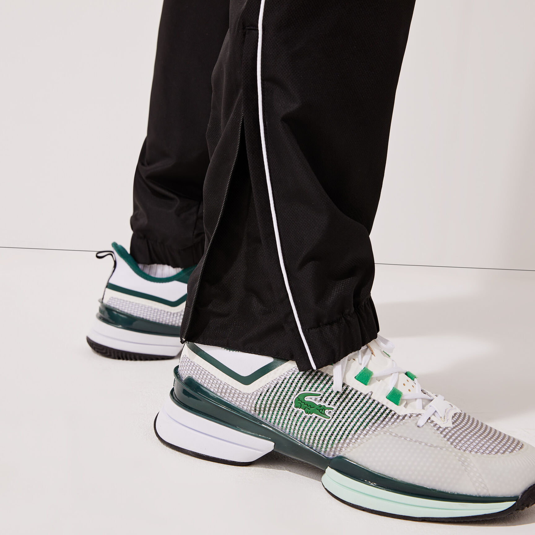 بدلة رياضية بطبعة تمساح للرجال مجموعة Lacoste SPORT بدلة رياضية بطبعة تمساح للرجال مجموعة Lacoste SPORT