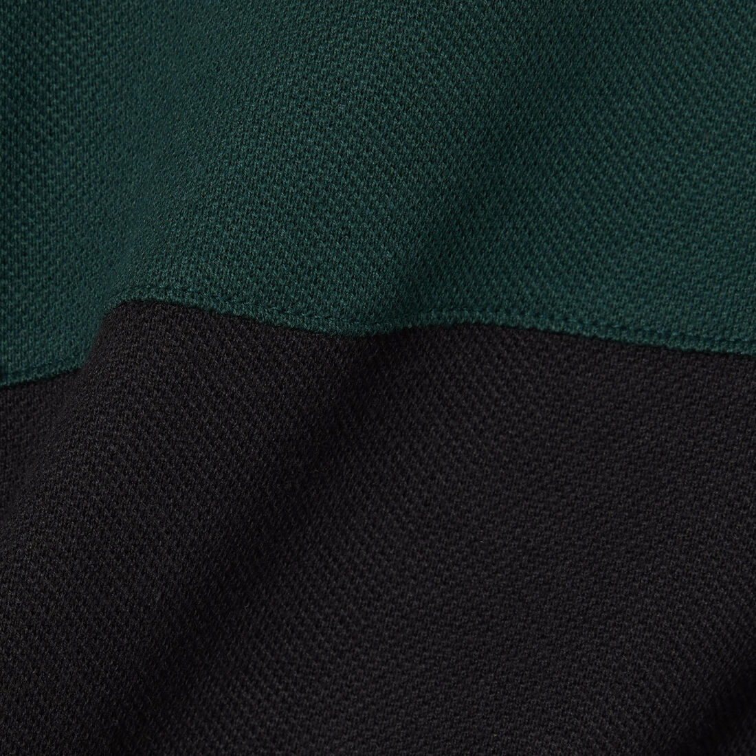 قميص بولو بقصة عادية من بيتي بيكيه قميص بولو بقصة عادية من بيتي بيكيه