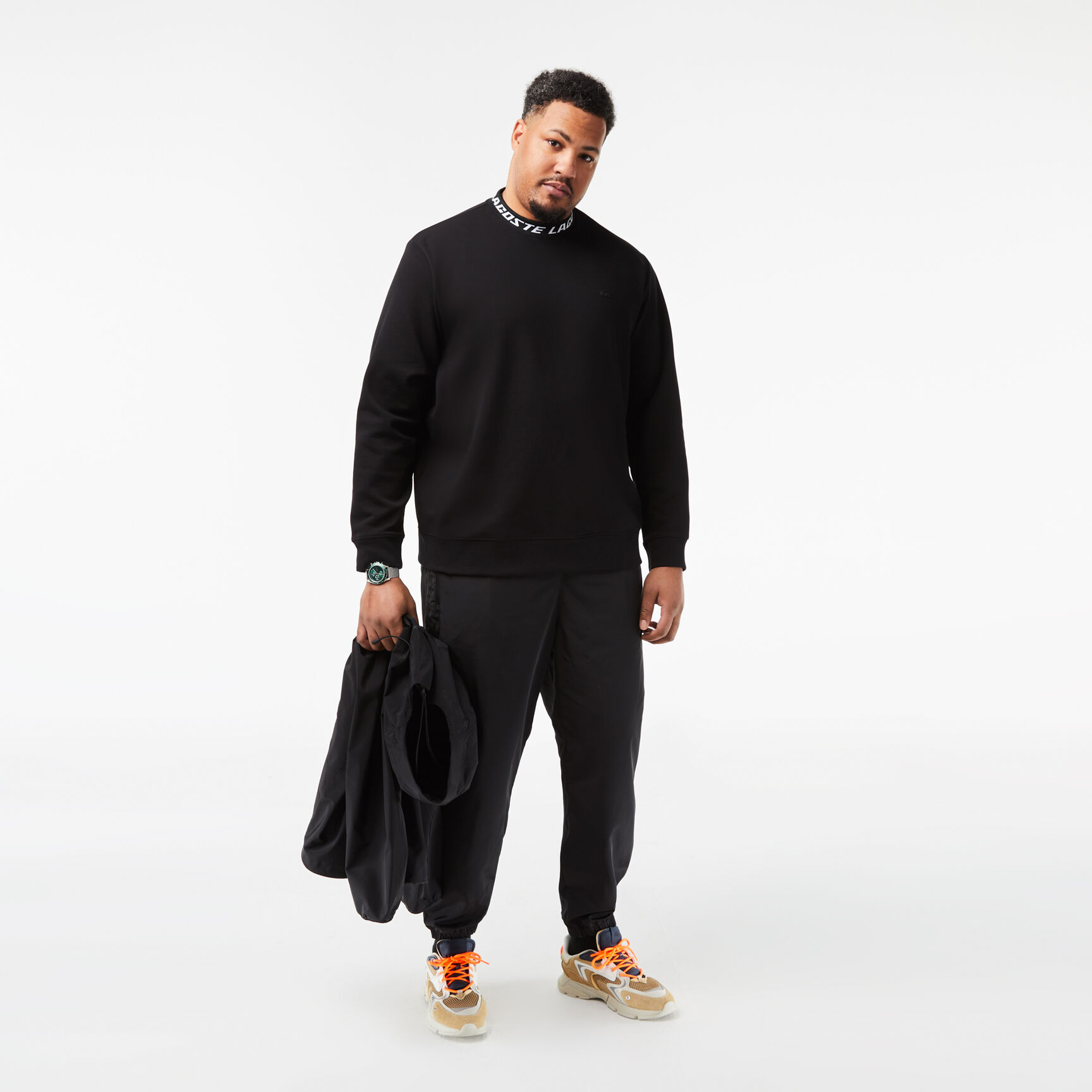 سويت شيرت للجولف من قماش معاد تدويره وبقصّة مريحة للارتداء سويت شيرت للجولف من قماش معاد تدويره وبقصّة مريحة للارتداء