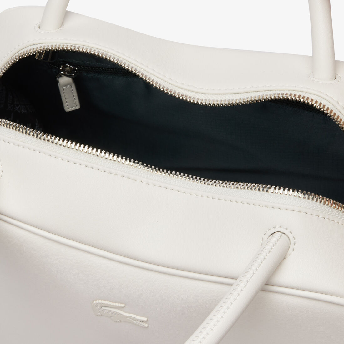 محفظة لورا الجلدية الكبيرة محفظة لورا الجلدية الكبيرة