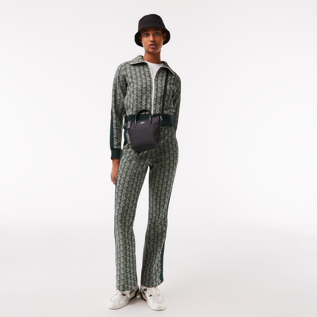 سويت شيرت بسحّاب وطبعة شعار الماركة وقصة عادية للنساء سويت شيرت بسحّاب وطبعة شعار الماركة وقصة عادية للنساء