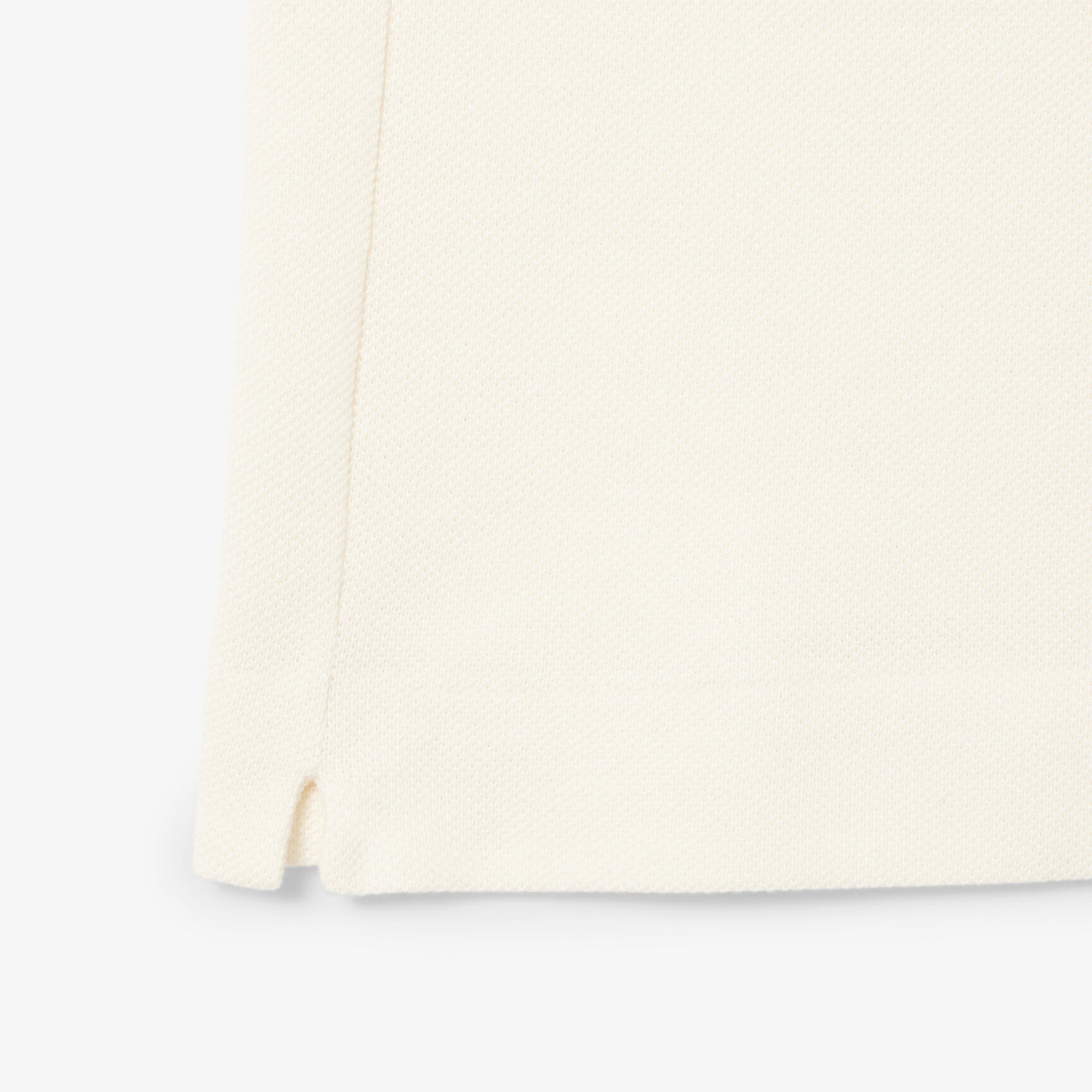 قميص بولو L.12.12 بقصة كلاسيكية