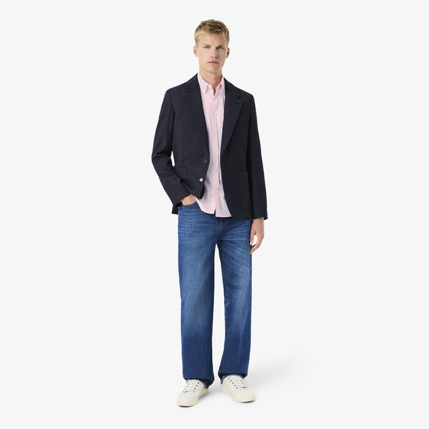 قميص قطني بقصّة عادية قميص قطني بقصّة عادية