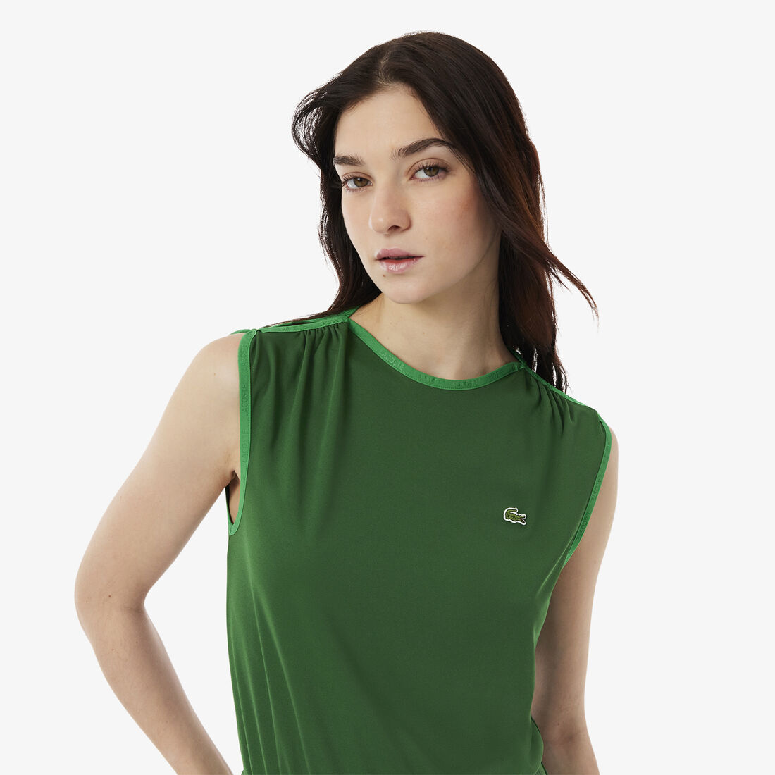 فستان مطوي بدون أكمام فستان مطوي بدون أكمام