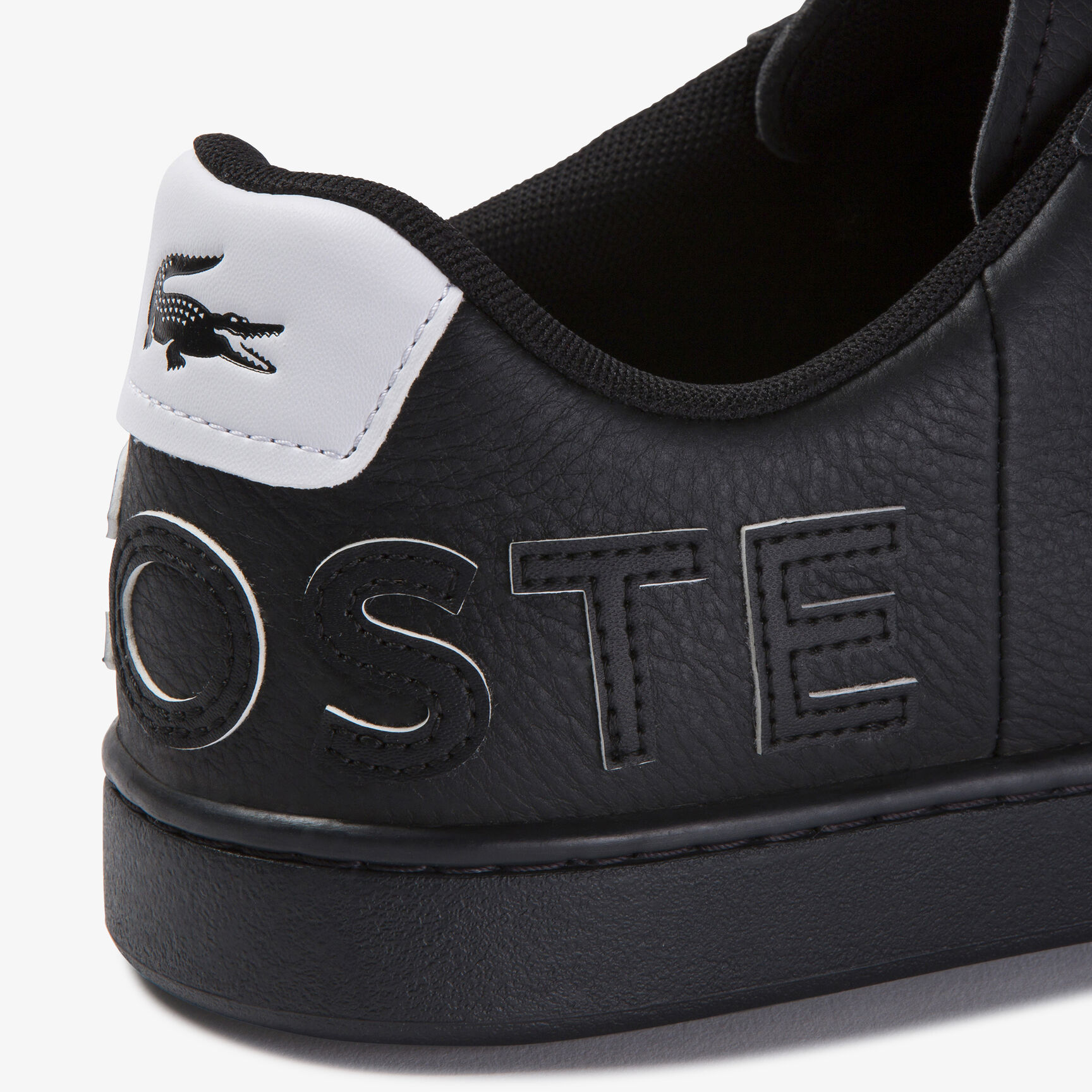 حذاء رياضي من الجلد بألوان جذابة مجموعة Carnaby Evo للرجال حذاء رياضي من الجلد بألوان جذابة مجموعة Carnaby Evo للرجال