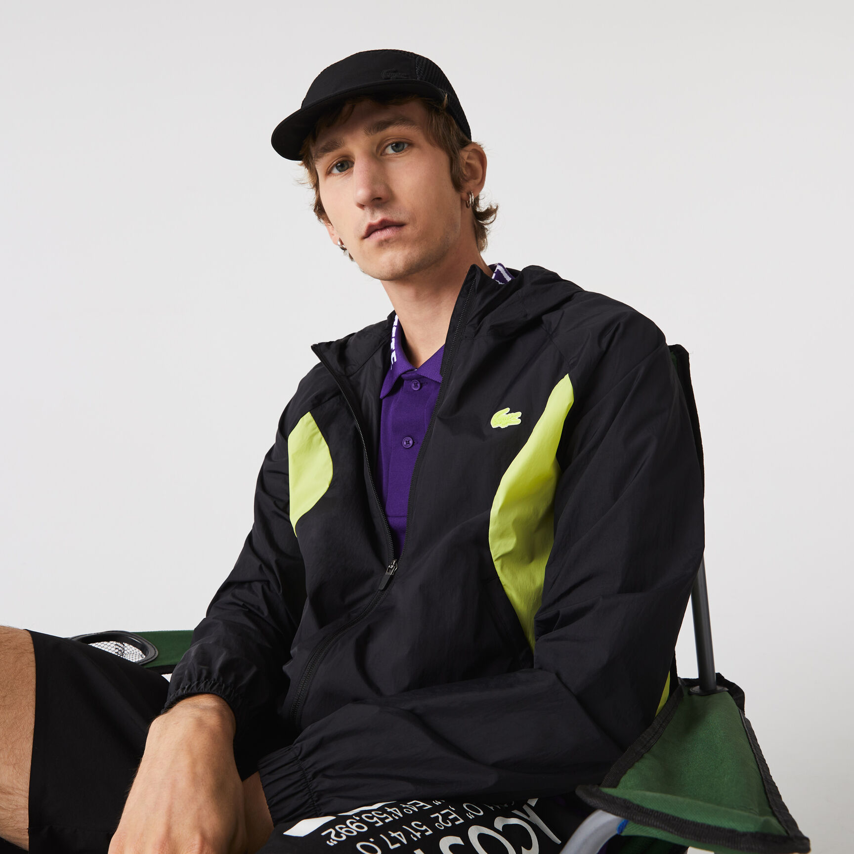 جاكيت ويندبريكر بتصميم قابل للطي للرجال مجموعة Lacoste SPORT