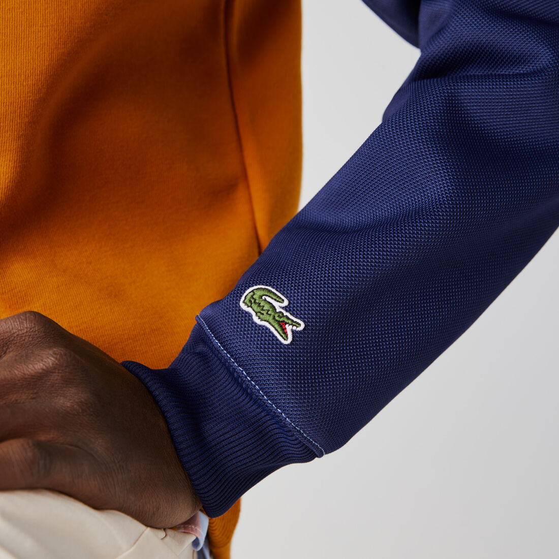 Men’s Crew Neck Lettering Colourblock Piqué Sweatshirt Men’s Crew Neck Lettering Colourblock Piqué Sweatshirt