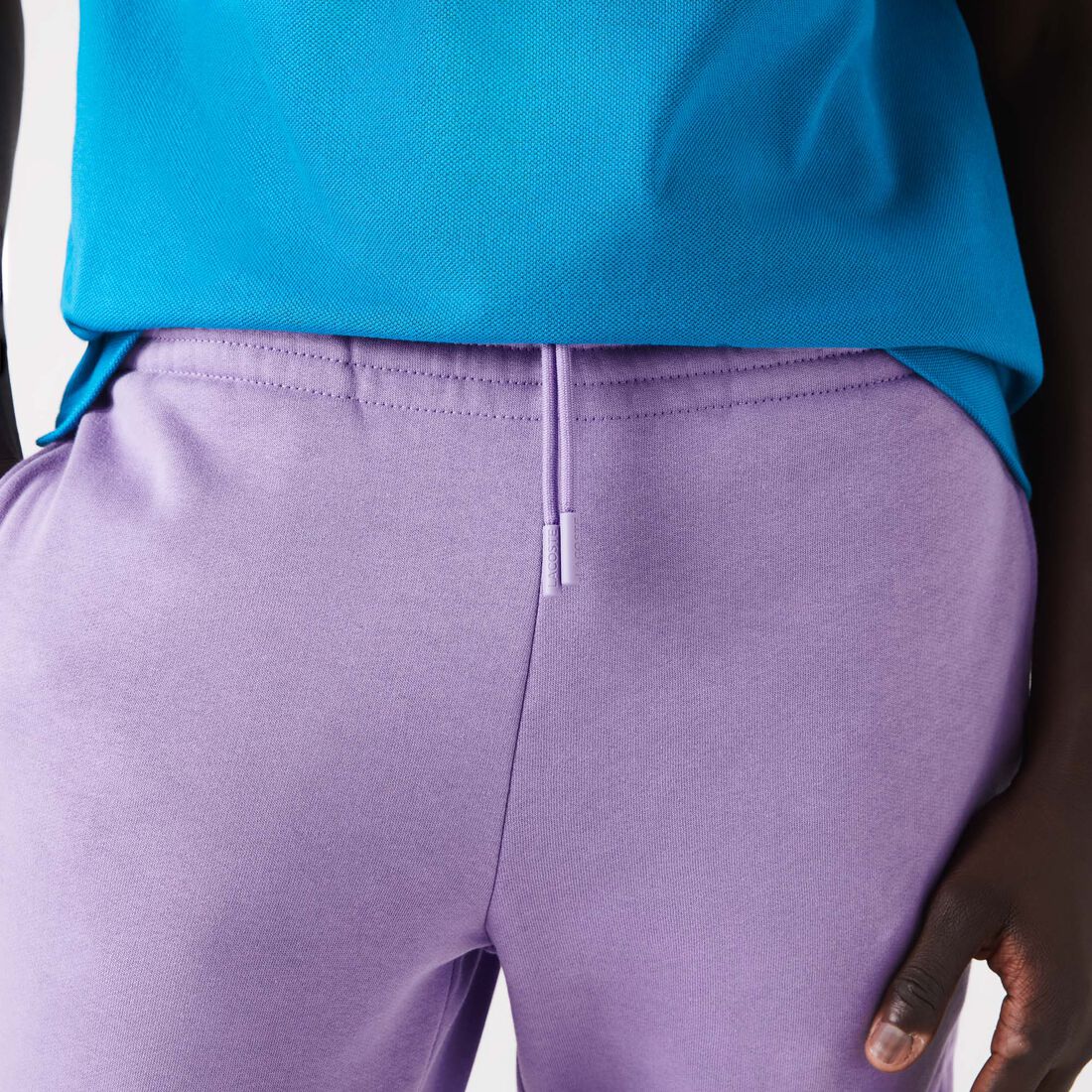 بنطال رياضي بقصة ضيقة بنطال رياضي بقصة ضيقة