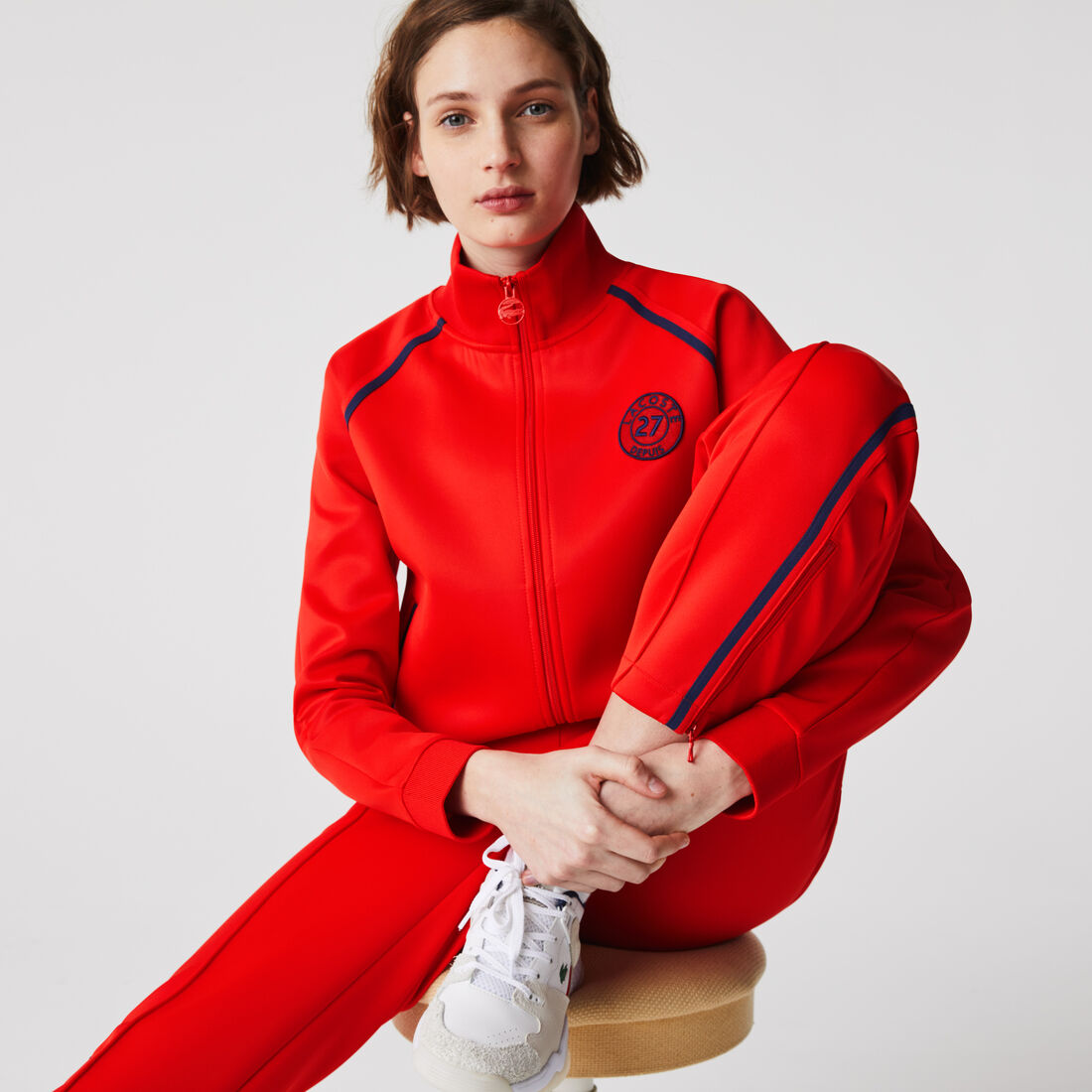 Women&rsquo;s Stand-Up Collar Vintage Style Zip Sweatshirt