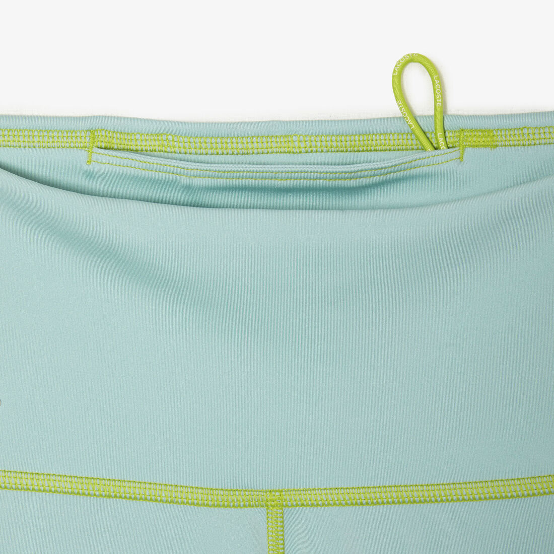 لغينغز مخطط بشعار الماركة للنساء مجموعة Lacoste Sport لغينغز مخطط بشعار الماركة للنساء مجموعة Lacoste Sport