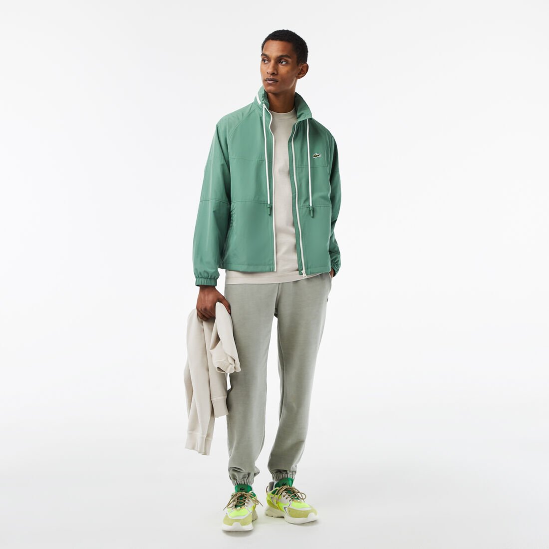 تيشيرت لاكوست قطن عضوي بتصميم سادة للرجال تيشيرت لاكوست قطن عضوي بتصميم سادة للرجال