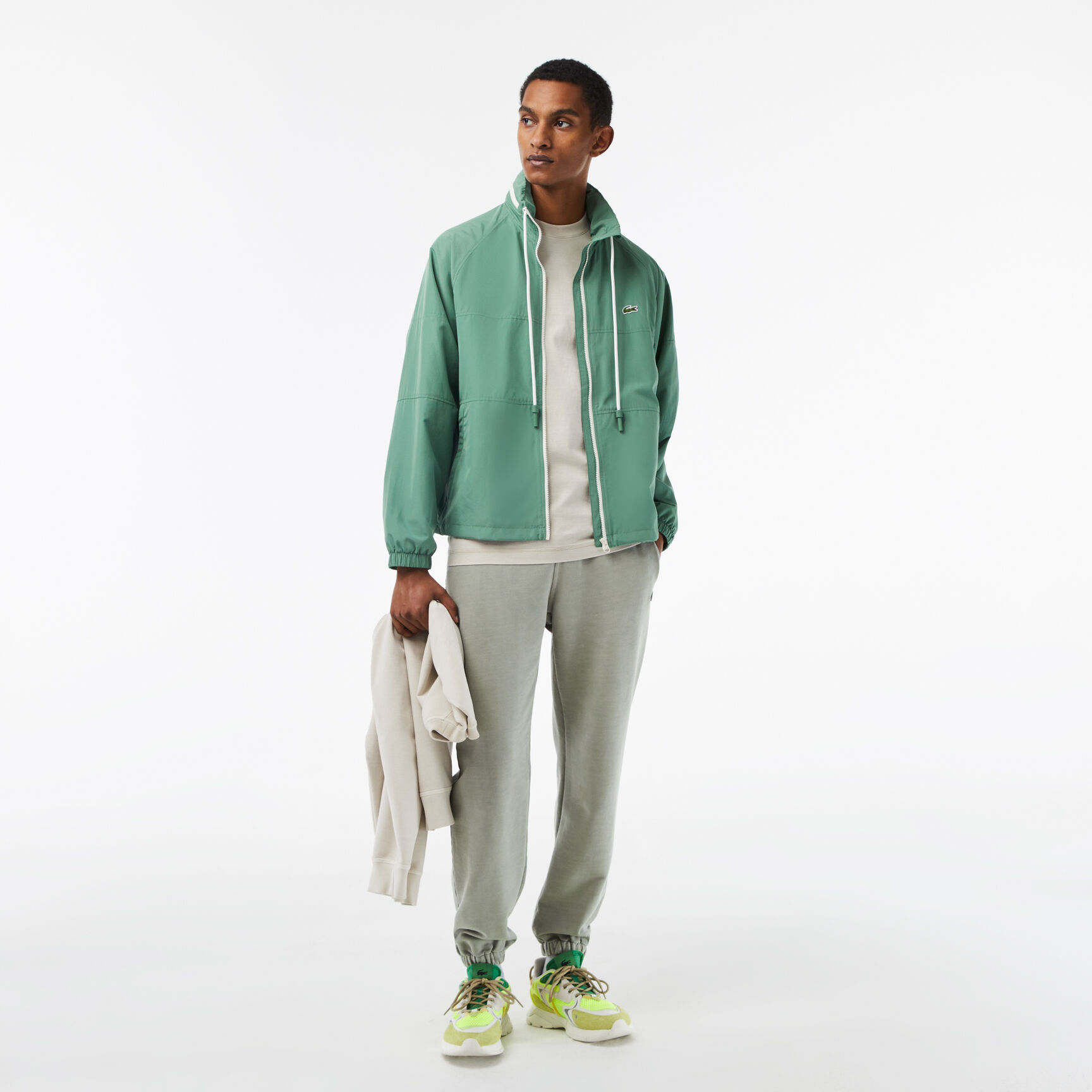 تيشيرت لاكوست قطن عضوي بتصميم سادة للرجال تيشيرت لاكوست قطن عضوي بتصميم سادة للرجال