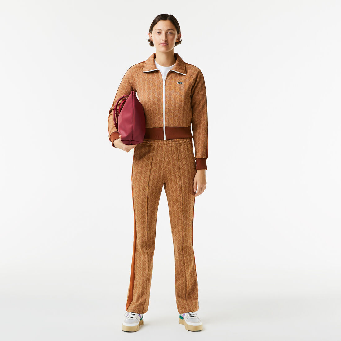 بنطال رياضي واسع منقوش بنطال رياضي واسع منقوش