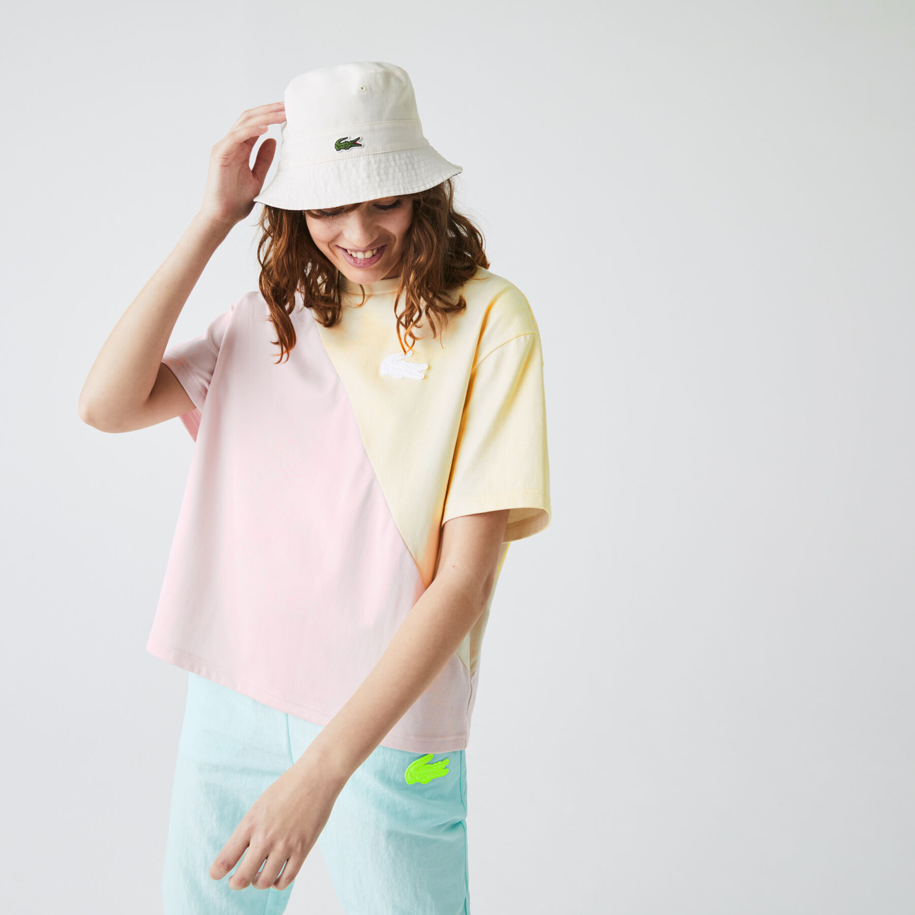 تي شيرت قطن للنساء ثنائي اللون قصة فضفاضة مجموعة Lacoste LIVE لاكوست تي شيرت قطن للنساء ثنائي اللون قصة فضفاضة مجموعة lacoste live