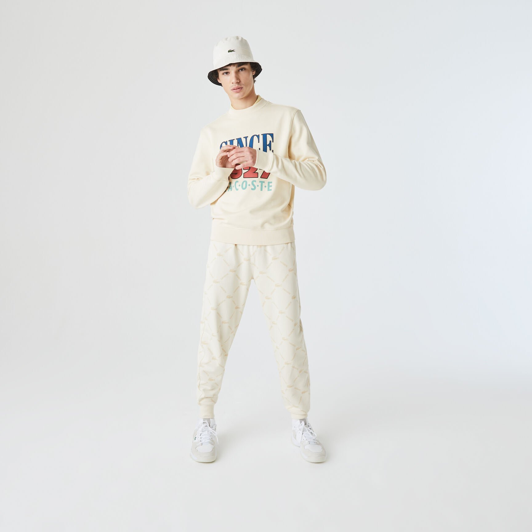 بنطال رياضي صوف للجنسين مجموعة Lacoste LIVE وتفاصيل مطبوعة بنطال رياضي صوف للجنسين مجموعة Lacoste LIVE وتفاصيل مطبوعة