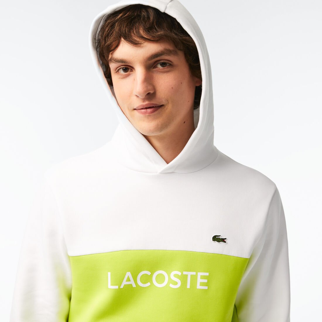 هودي بقصة كلاسيكية وتصميم مقسم بألوان وشعار الماركة للرجال هودي بقصة كلاسيكية وتصميم مقسم بألوان وشعار الماركة للرجال