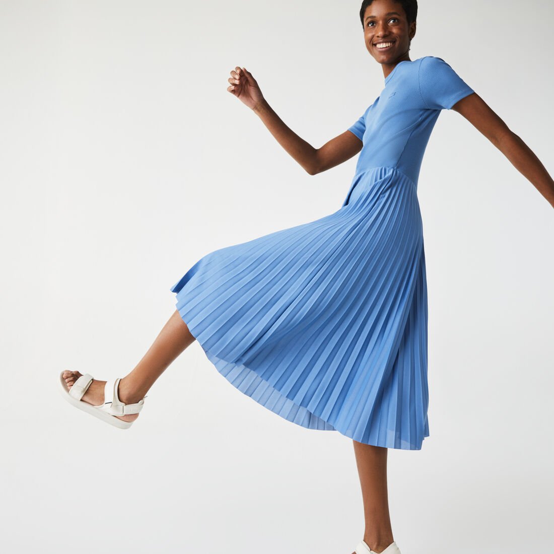 Women’s Mid-Length Textured Pleated Dress Women’s Mid-Length Textured Pleated Dress