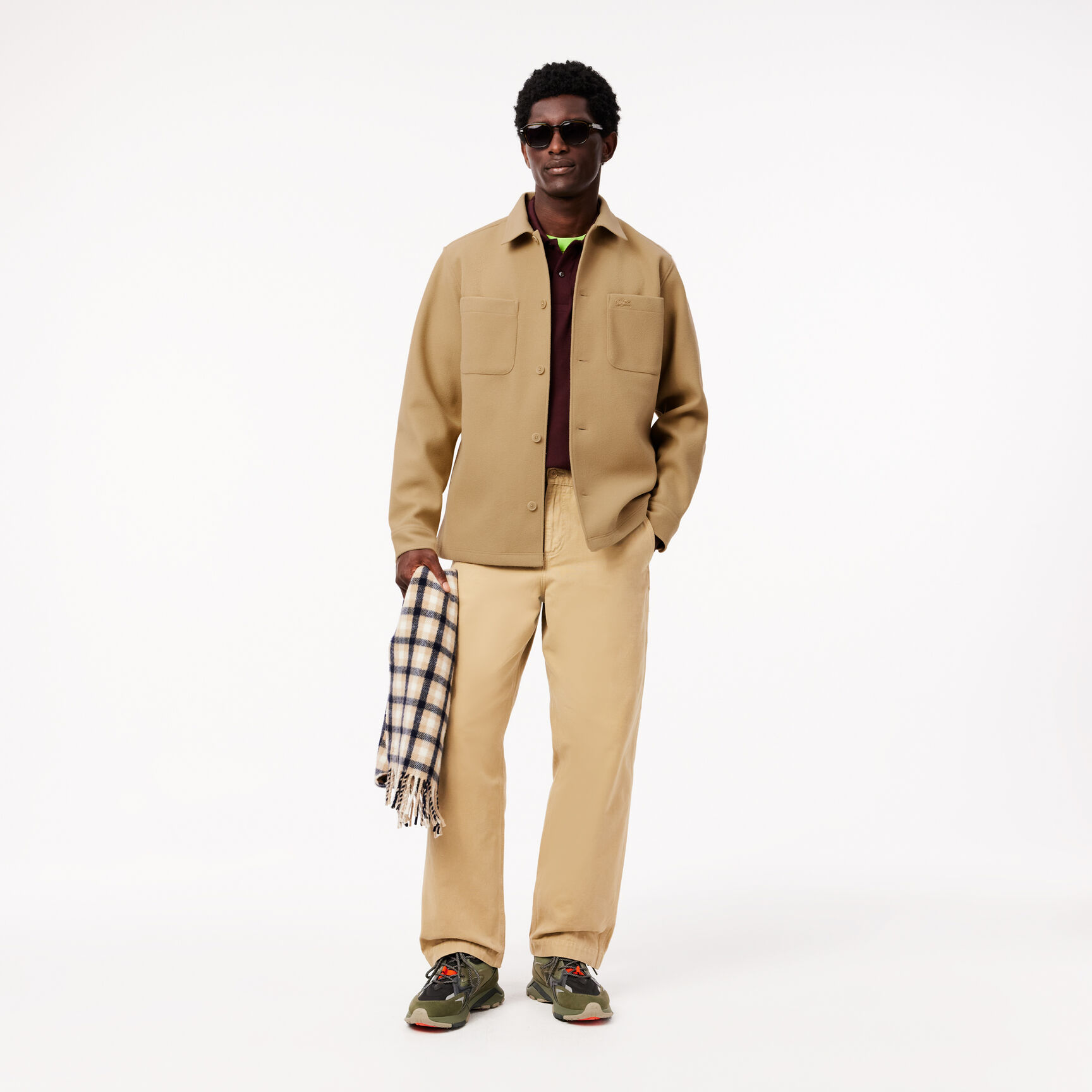 سترة الفانيلا ذات الحجم الكبير