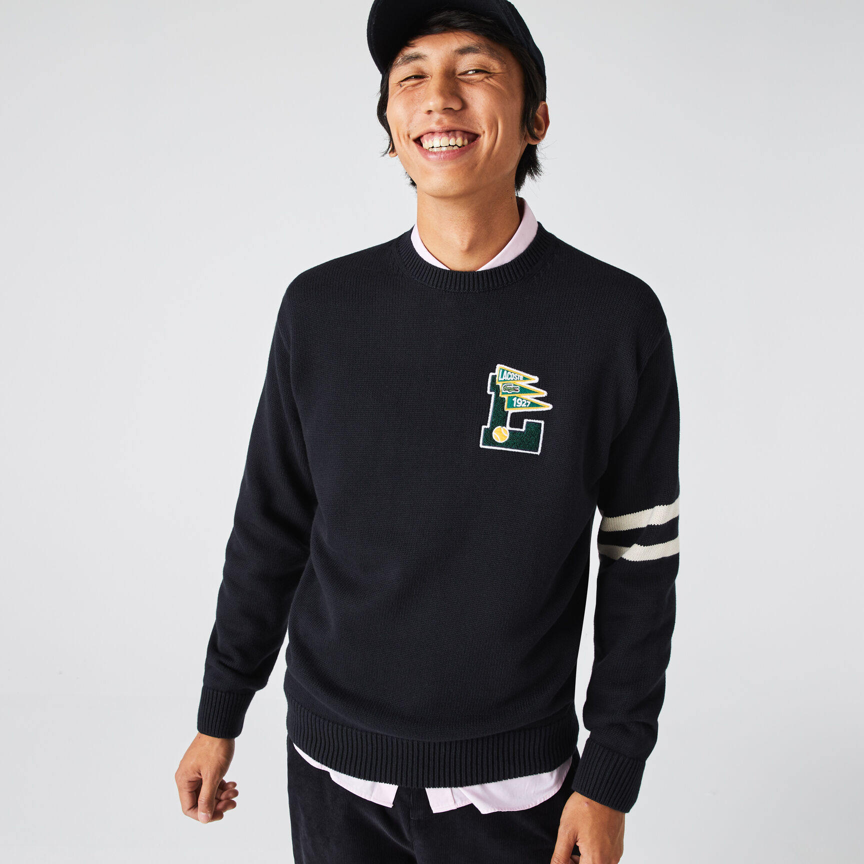 كنزة رجالية من الصوف والقطن برقبة دائرية كنزة رجالية من الصوف والقطن برقبة دائرية