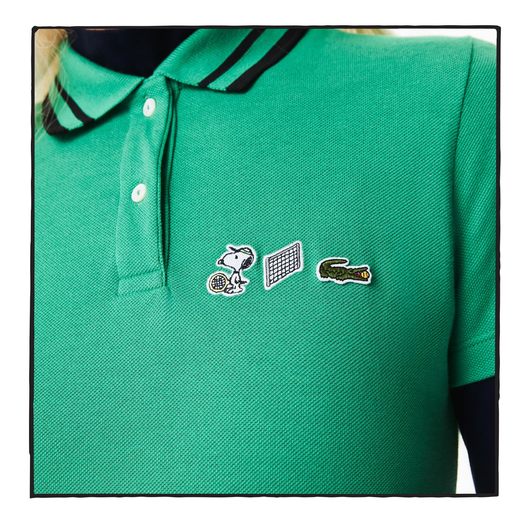 فستان بولو نسائي من القطن العضوي من مجموعة Lacoste x Peanuts فستان بولو نسائي من القطن العضوي من مجموعة Lacoste x Peanuts