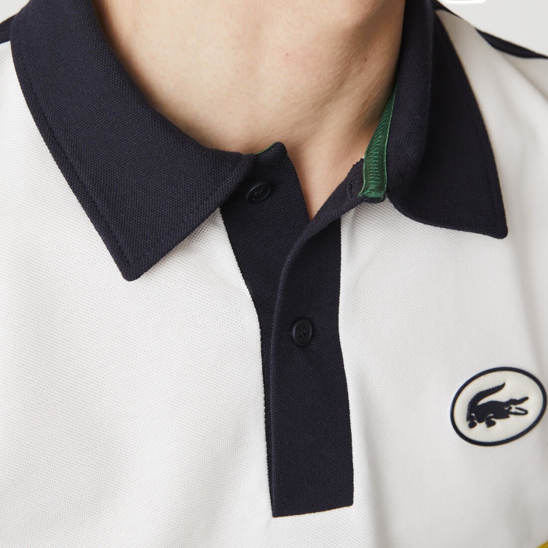 قميص بولو للرجال بيكيه القطن المرن وقصة ضيقة من تراث العلامة قميص بولو للرجال بيكيه القطن المرن وقصة ضيقة من تراث العلامة