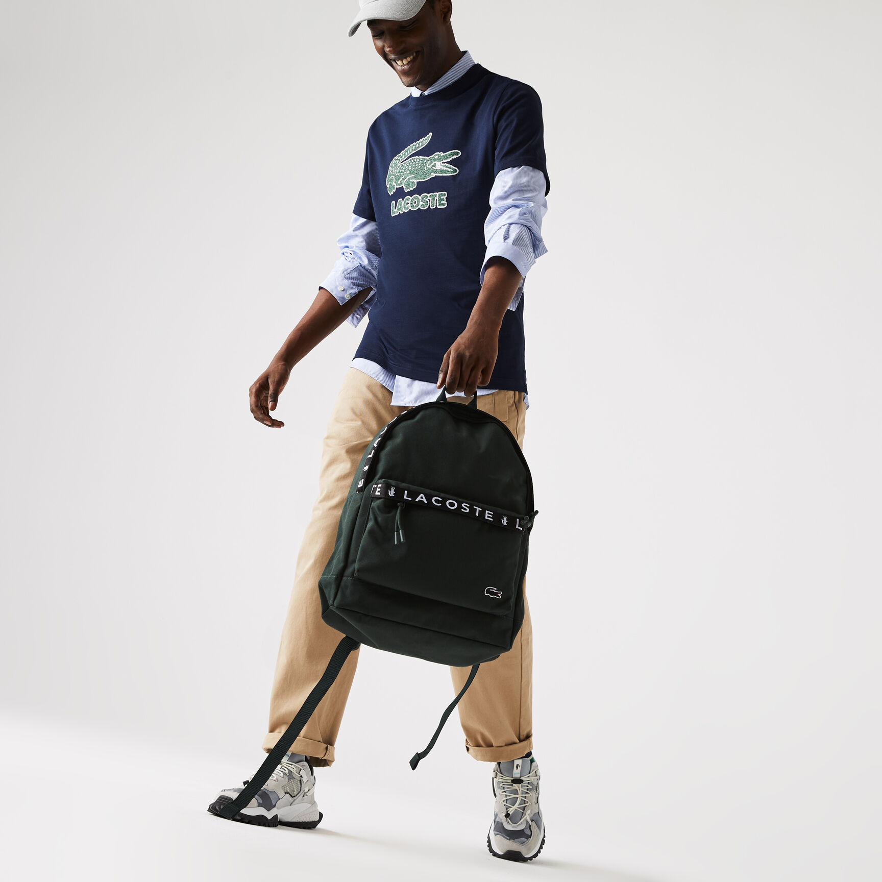 حقيبة ظهر للرجال من قماش Neocroc بحروف من القماش الكتاني