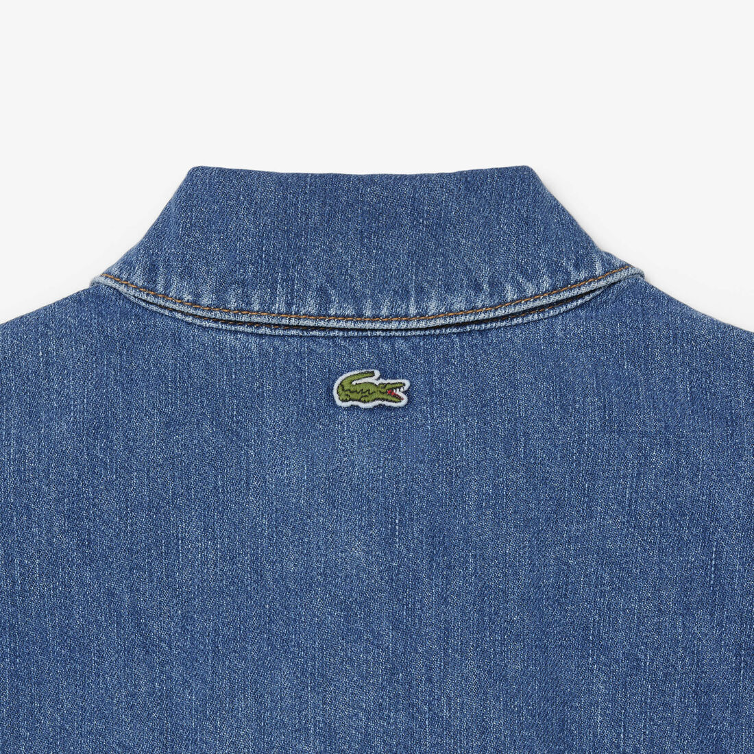 قميص بولو جينز خفيف الوزن وواسع قميص بولو جينز خفيف الوزن وواسع