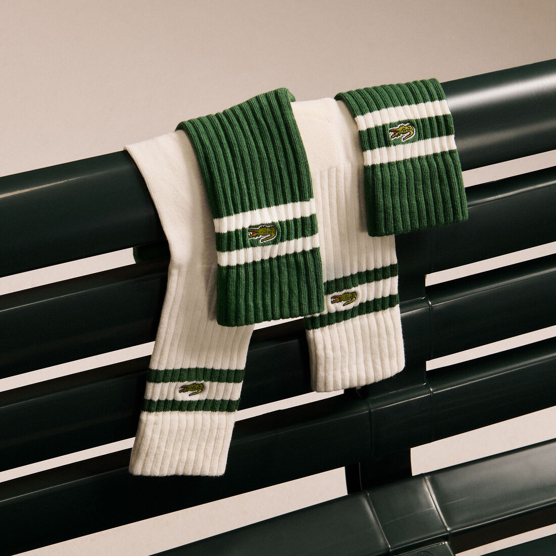 جوارب قطنية مضلعة جوارب قطنية مضلعة