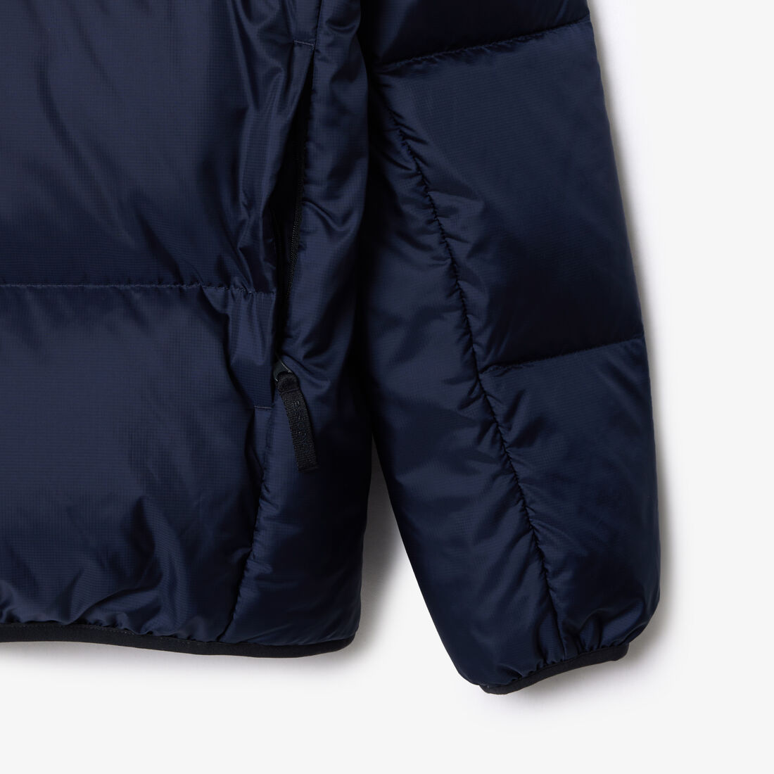Short Water-Repellent Hooded Puffed Jacket Short Water-Repellent Hooded Puffed Jacket
