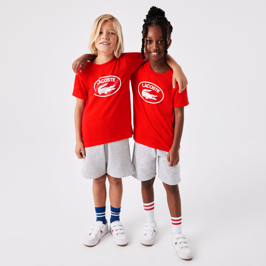 تيشيرت لاكوست قطن جيرسيه بشعار الماركة بلون مغاير للأطفال تيشيرت لاكوست قطن جيرسيه بشعار الماركة بلون مغاير للأطفال