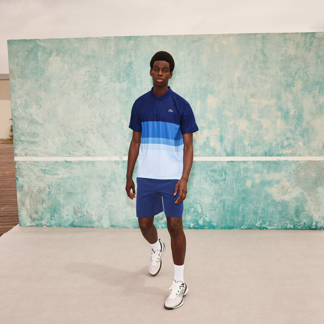 بولو رجالي من مجموعة Lacoste SPORT x Novak Djokovic المرن ذو قصة عادية