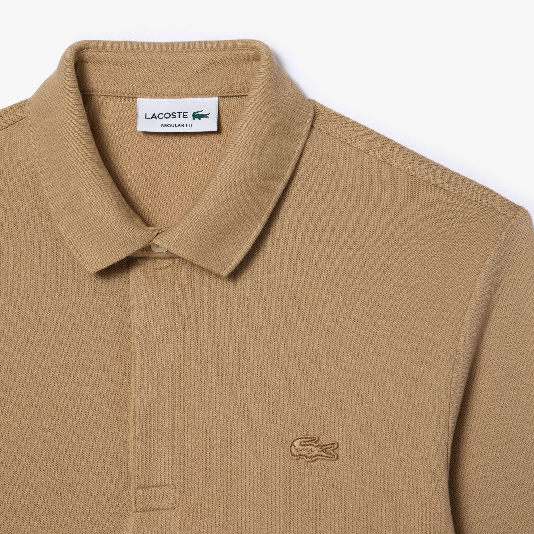 قميص بولو بيكيه باريسي بقصة عادية قميص بولو بيكيه باريسي بقصة عادية