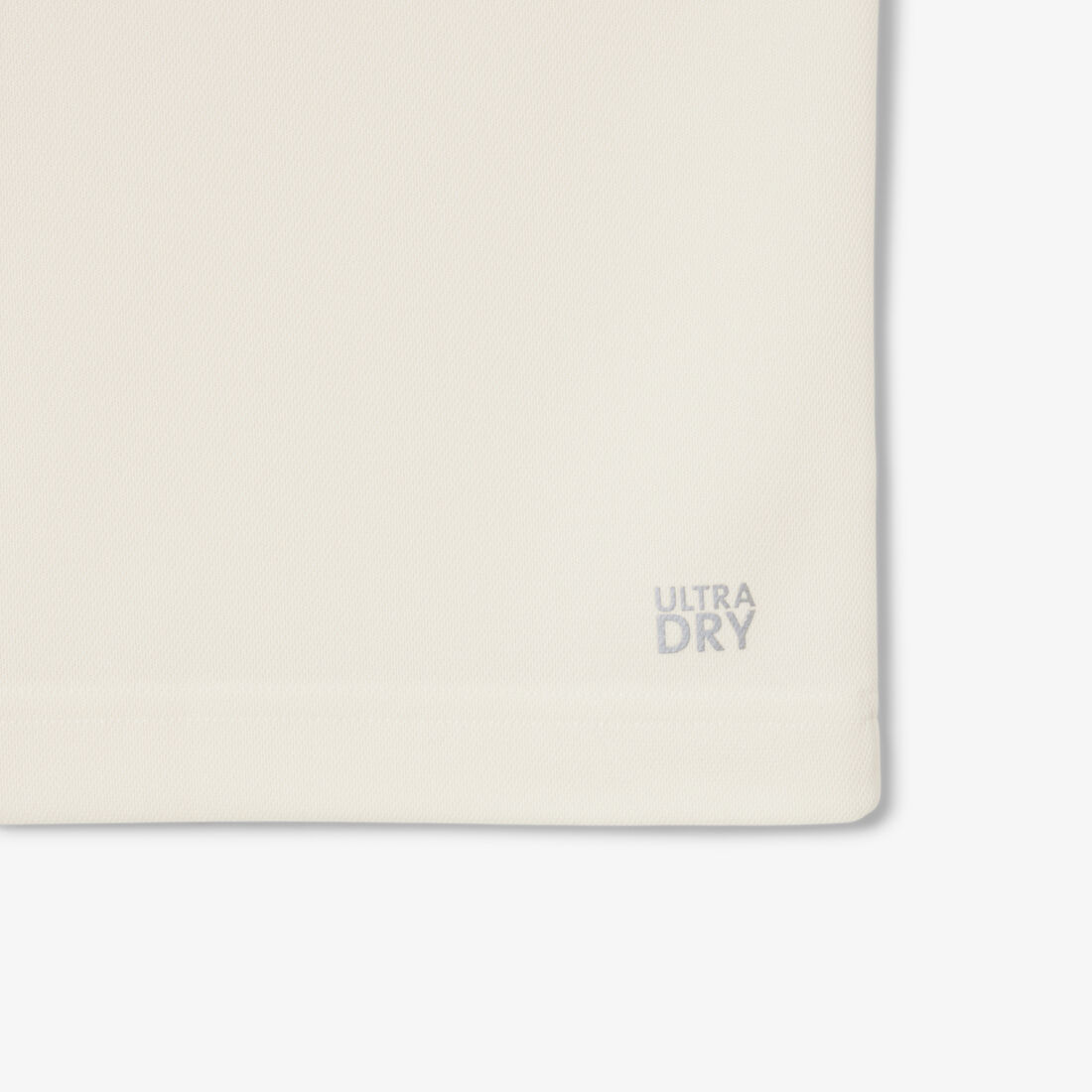 قميص بولو تنس بقصّة ضيقة مطبوع وجاف للغاية قميص بولو تنس بقصّة ضيقة مطبوع وجاف للغاية