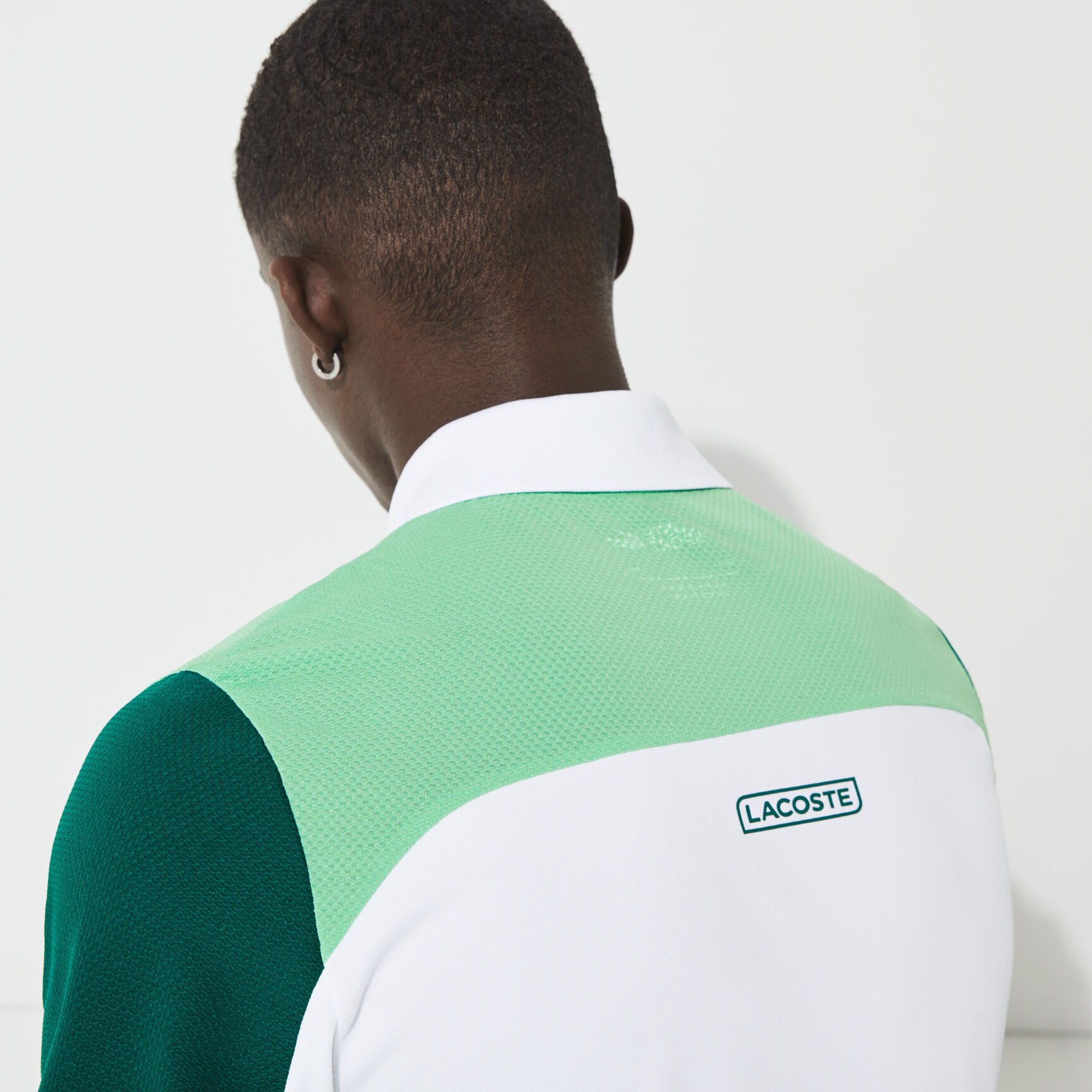 قميص بولو مسامي للتنس للرجال مع كتل لونية مجموعة Lacoste SPORT قميص بولو مسامي للتنس للرجال مع كتل لونية مجموعة Lacoste SPORT