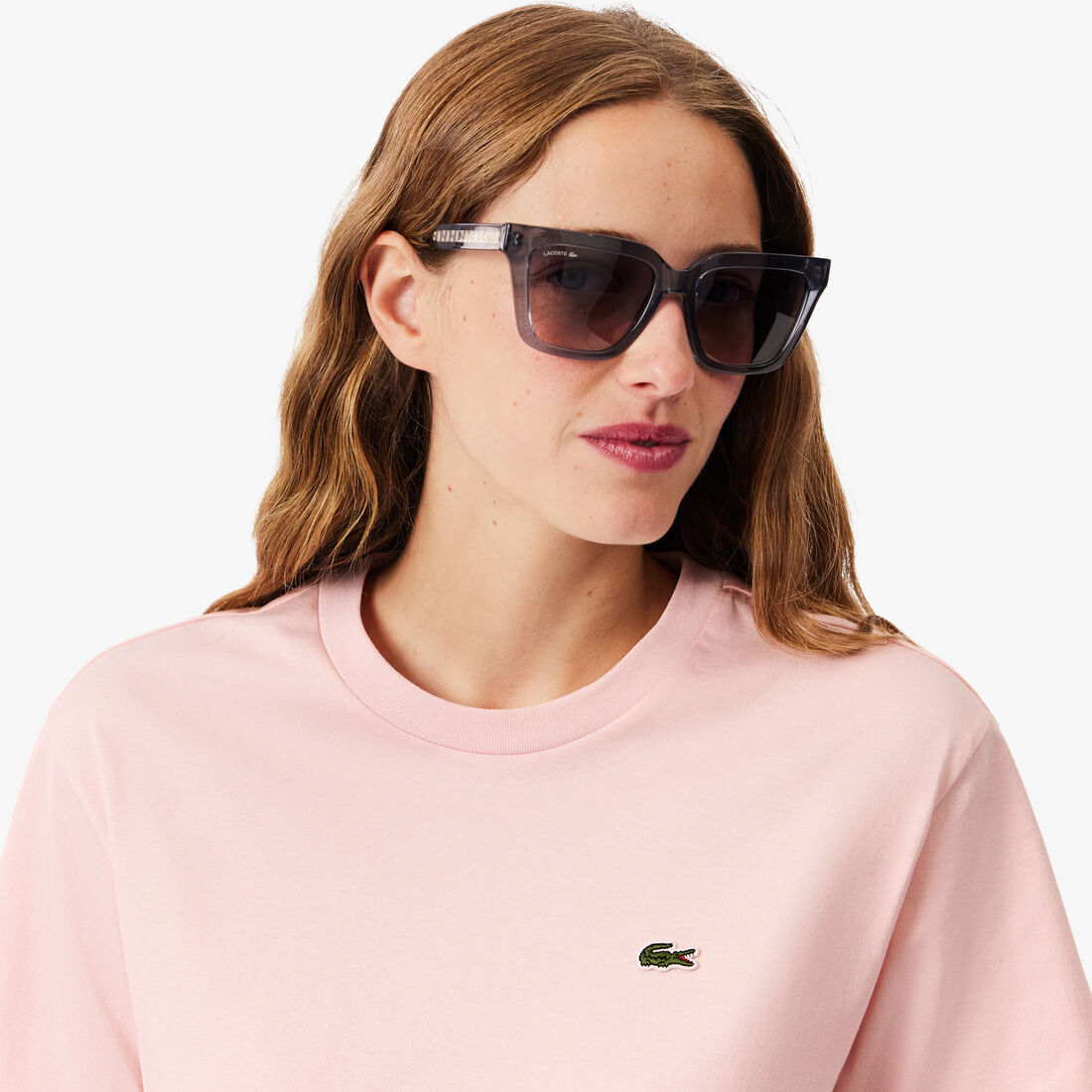 تي شيرت قطني ناعم بقصّة مريحة تي شيرت قطني ناعم بقصّة مريحة